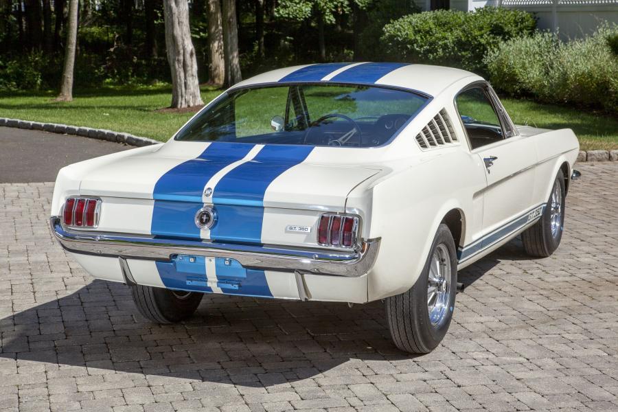  Shelby GT350 Fastback 1965 года  (фото 23 из 80)